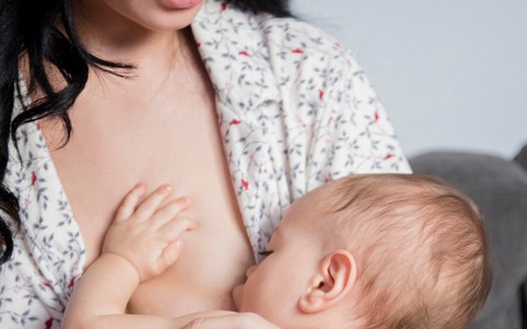 6 dấu hiệu giả khiến mẹ nghĩ mình thiếu sữa