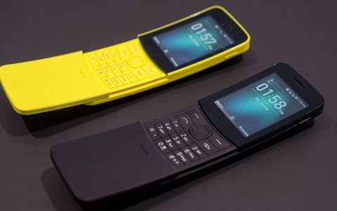 Điện thoại phổ thông đang “lấn lướt” smartphone