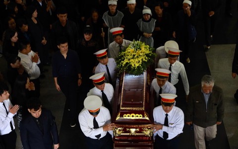 Lễ tang NSND Anh Tú: Người ra đi để lại nỗi tiếc thương