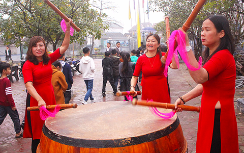 Chúc thọ ông bà cha mẹ, đạo hiếu với người còn sống