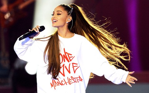 Ariana Grande hủy biểu diễn tại Brit Awards