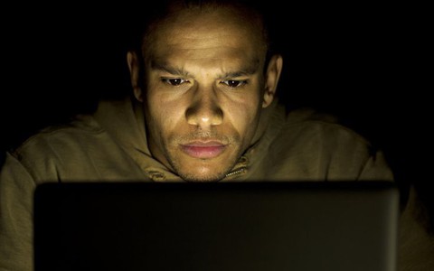 Nếu máy tính chạy chậm, có thể là do các trang web khiêu dâm
