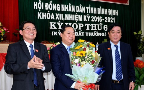Bầu ông Nguyễn Phi Long làm phó chủ tịch UBND tỉnh Bình Định