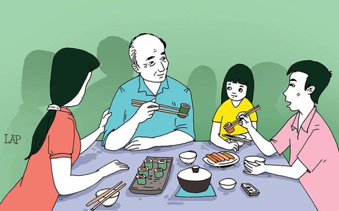 Đưa ba đi ăn, tôi giật mình nhìn lại...