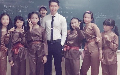 'Làm thầy, phải làm người thật tốt'