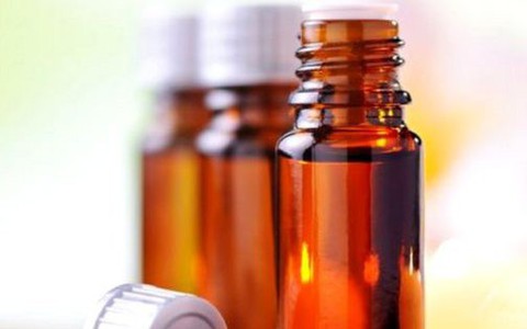 Nam giới sẽ bị to vú nếu dùng những loại tinh dầu thực vật này