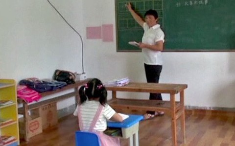Lạ lùng ngôi trường chỉ 1 cô 1 trò