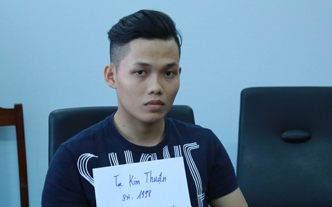 'Nói chuyện' tình cảm bằng dao, 1 người chết