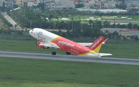 Hủy nhiều chuyến bay do thời tiết, Vietjet triển khai bay bù