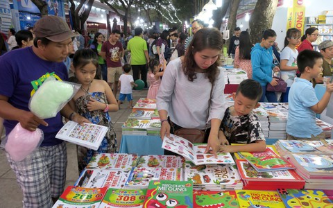 Dạy trẻ tôn trọng bản quyền