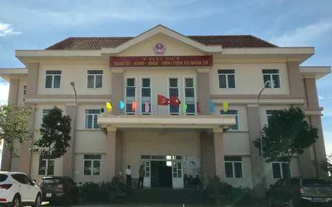 Bắt khẩn cấp trưởng công an xã nhận cả trăm triệu 'chạy giảm án'