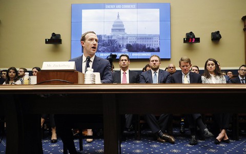 Chưa thỏa mãn với điều trần  của Facebook