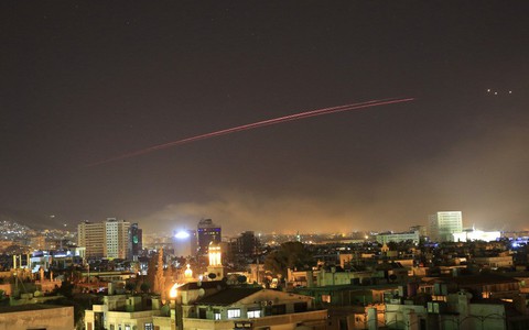 Liên quân dội tên lửa xuống bao nhiêu điểm ở Syria?