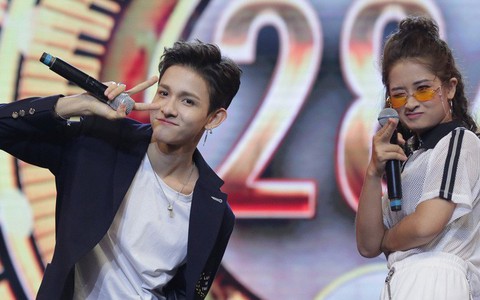 Kim Samuel bất ngờ nói 'anh yêu em' tại Nhạc hội song ca