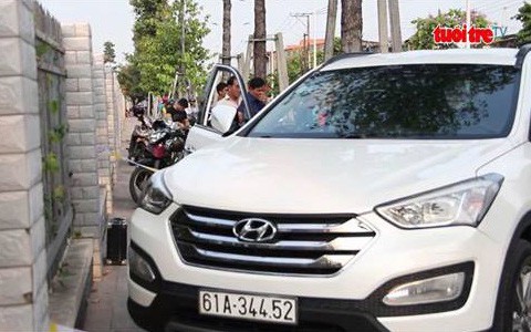 Đập kính xe hơi trộm hơn 1 tỷ đồng