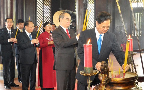 Hàng ngàn người dự giỗ Tổ Hùng Vương tại TP.HCM