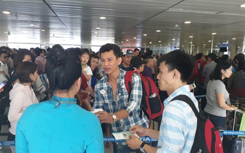 Yêu cầu đại lý vé máy bay 'chơi khăm' khách giải trình
