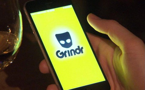 Ứng dụng kết bạn đồng tính Grindr ‘lộ’ tình trạng HIV người dùng?