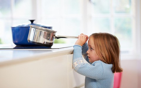 Tự điều trị bỏng cho trẻ tại nhà: Nguy hiểm khôn lường