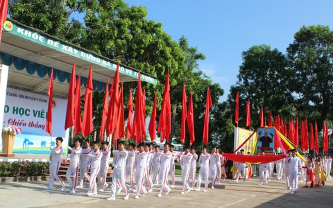 Xem các học viên cai nghiện thi đấu thể thao