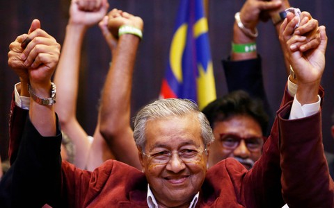 Ông Mahathir và sứ mệnh giữ lửa hi vọng