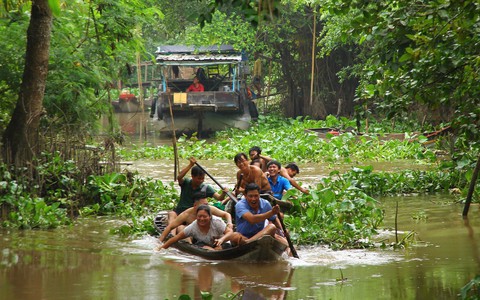 Du lịch “chất” miền Tây