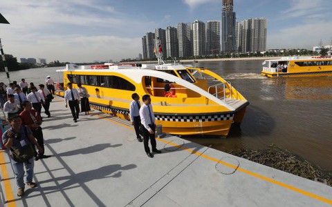 Sơ kết diễn đàn 'Phát triển giao thông công cộng và hạn chế xe cá nhân'