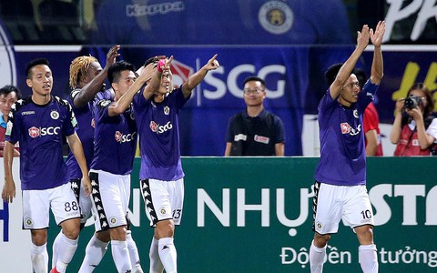 Hà Nội FC và FLC Thanh Hóa rượt đuổi ngoạn mục với 7 bàn được ghi