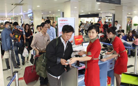 Vietjet tăng phí, giá vé máy bay sẽ tăng?