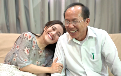Tố My được tặng riêng bài Đắp mộ cuộc tình 2