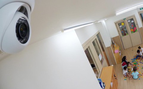 Phụ huynh trở thành 'cảnh sát' với camera trong lớp học
