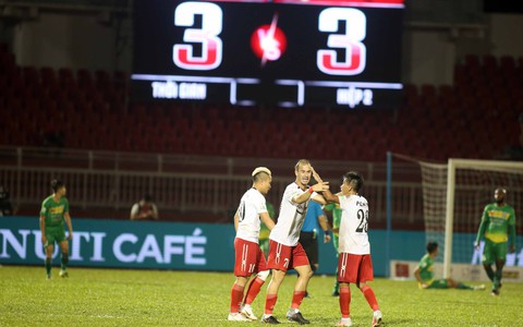 HLV Miura lập kỷ lục 11 trận không thắng ở V-League 2018