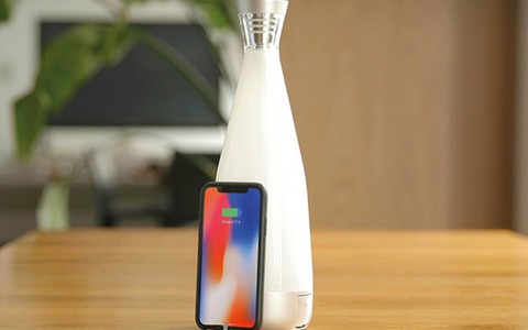 Sạc điện thoại bằng… chai