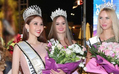 Chi Nguyễn đăng quang Hoa hậu châu Á Thế giới 2018