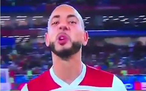FIFA phạt MaRốc vì để cầu thủ chửi VAR là ‘rác rưởi’