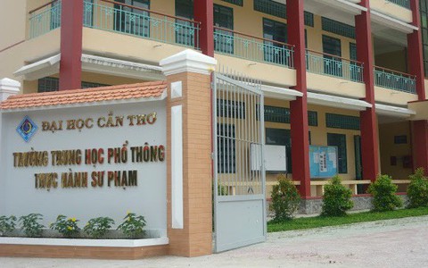 Học sinh chơi phản cảm, Trường Sư phạm thực hành nói gì?