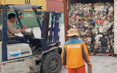 Siết nhập phế liệu, doanh nghiệp lại 'kêu'