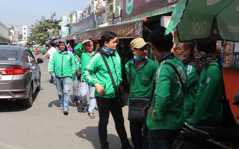 Grab nói chở khách bằng xe 2 bánh 'không mang tính chất kinh doanh'