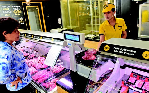 Thịt sạch bung hàng dịp Tết