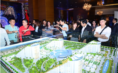 Gần 500 khách hàng TP.HCM tham dự lễ ra mắt The Arena
