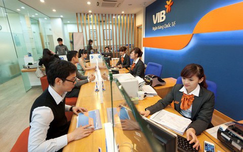 VIB tặng quà trị giá 7 tỉ đồng cho khách hàng gửi tiết kiệm