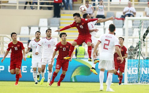 Tuyển Việt Nam - Iran 0-2: Hành trình đi tiếp thêm cam go