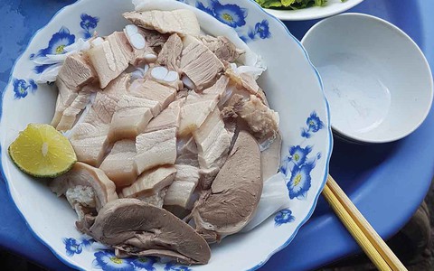 'Thịt heo tế trời' ngon đến độ nào?