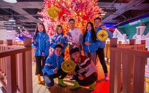 Tận hưởng “Tết đỏ” may mắn cả năm tại Snow Town