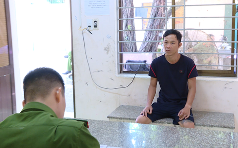 Video: Bắt đối tượng nghiện ma túy chuyên vòi tiền doanh nghiệp