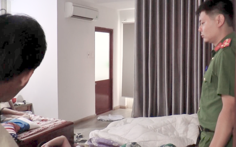 Video: 10 người Trung Quốc mang thiết bị thu phát sóng nhập cảnh trái phép Đà Nẵng