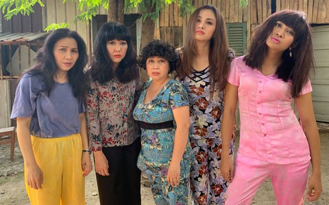 Hoa hậu Diễm Hương hóa chị Tứ diễn hài cùng 'Ngũ long phá án'
