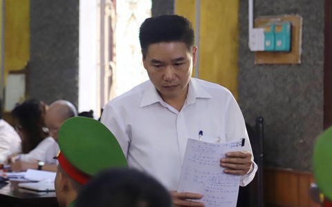 Phó giám đốc Sở GD-ĐT Sơn La khai gì việc tiêu hủy đĩa CD bài thi?