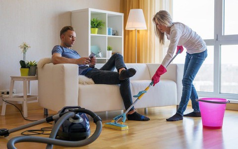 Mỹ: 1/3 cặp đôi chấm dứt mối quan hệ vì tranh cãi việc nhà
