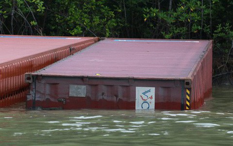 Thủ tướng chỉ đạo sẵn sàng ứng phó tràn dầu sau vụ chìm tàu container